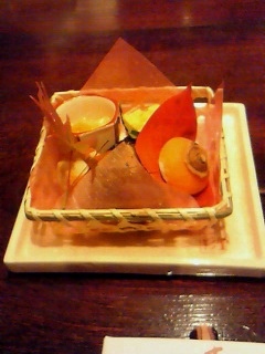 �H�̖��o���āA�K��