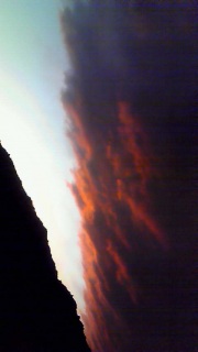 ���̉_�͎v�������Ȃ����̂�A��Ă���